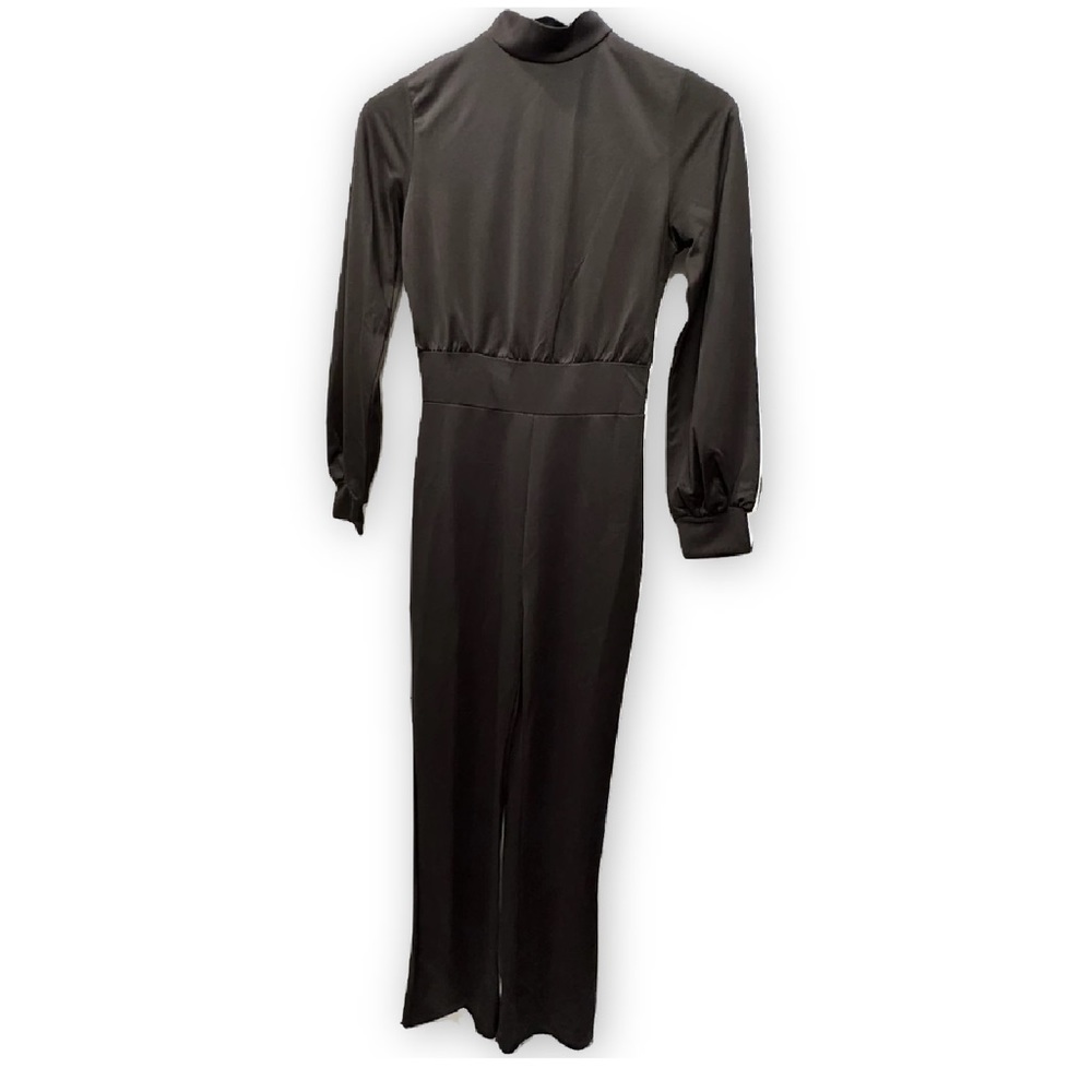 Women’s Jumpsuit w/Long Sleeves
